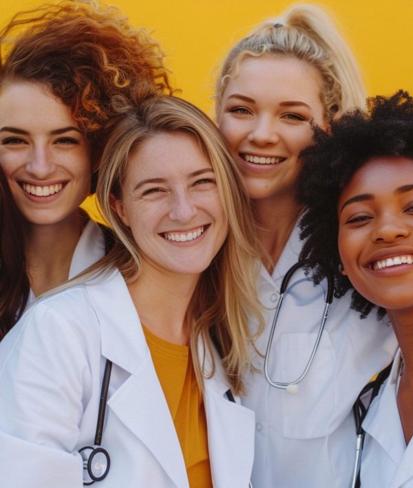 portrait-diverse-women-together